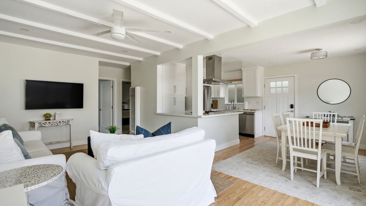 Photo of Bedroom in Gas Lamp Section