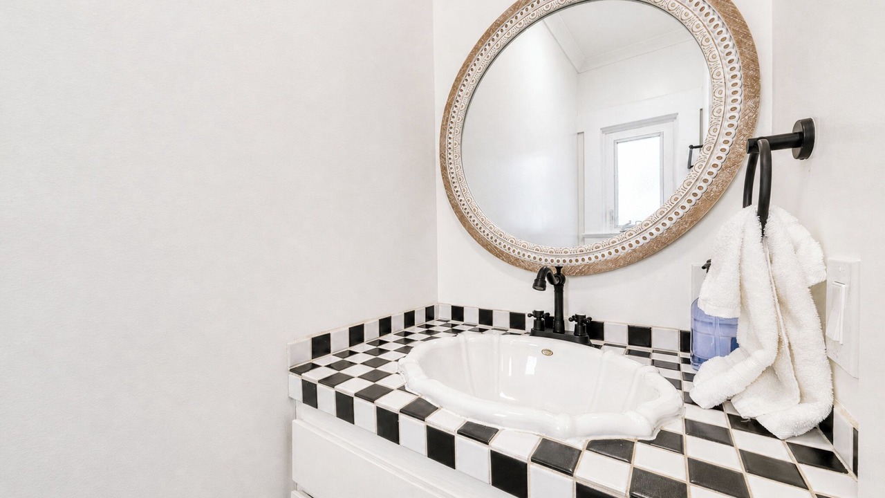 Photo of Bathroom in Avalon