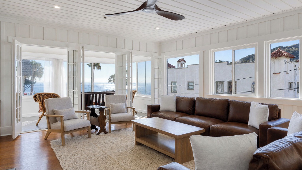 Photo of Bedroom in Avalon