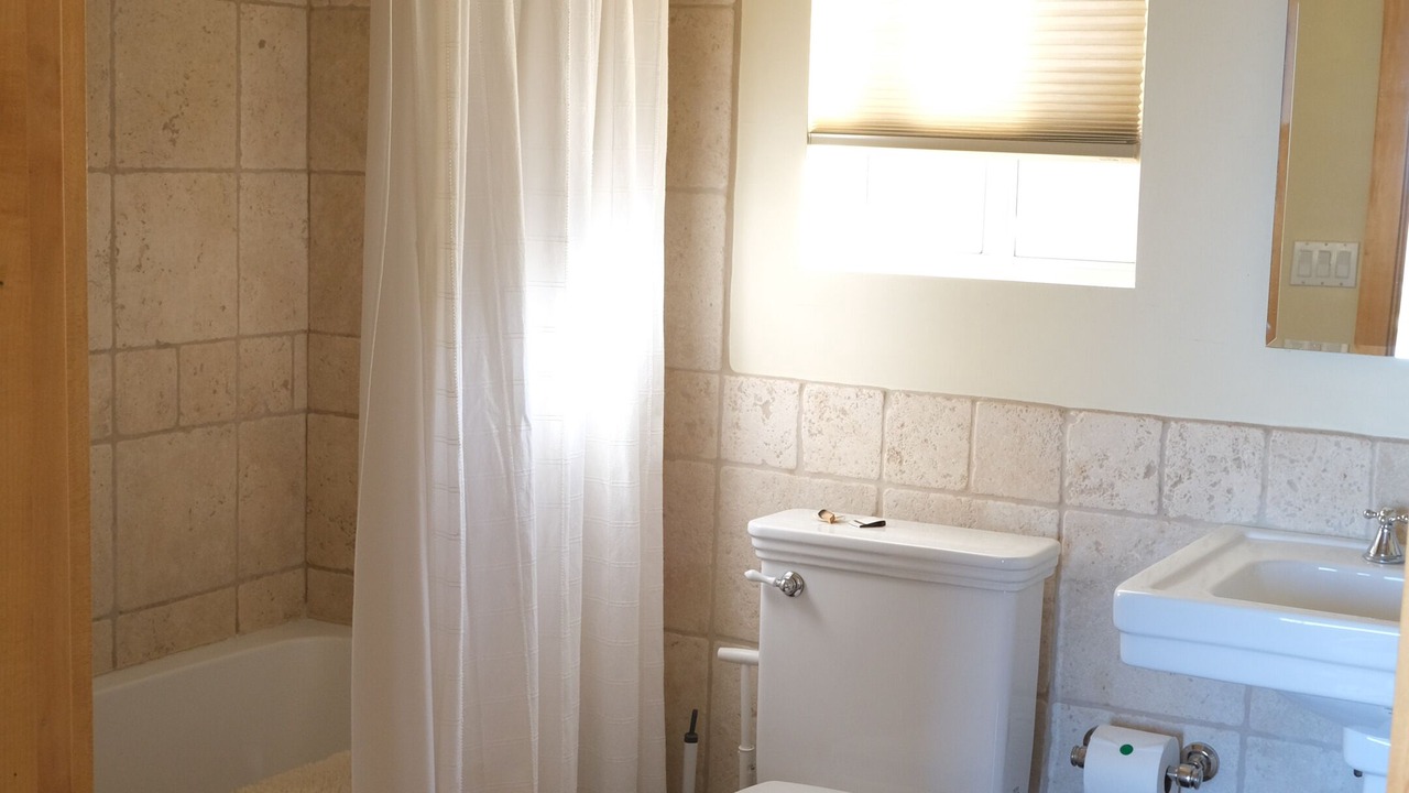 Photo of Bathroom in Joshua Tree Highlands