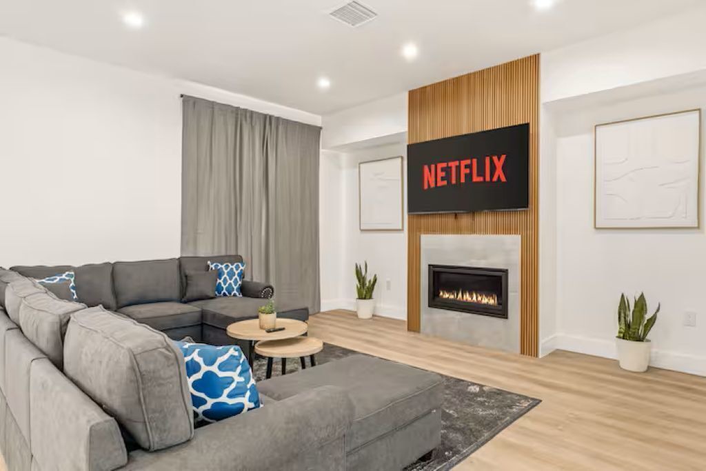 Photo of Others in Beverly Hills