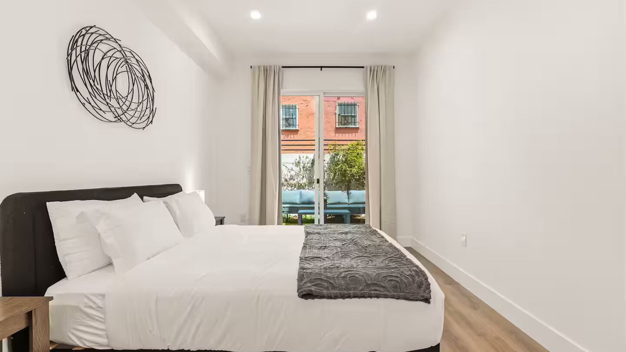 Photo of Bedroom in Beverly Hills