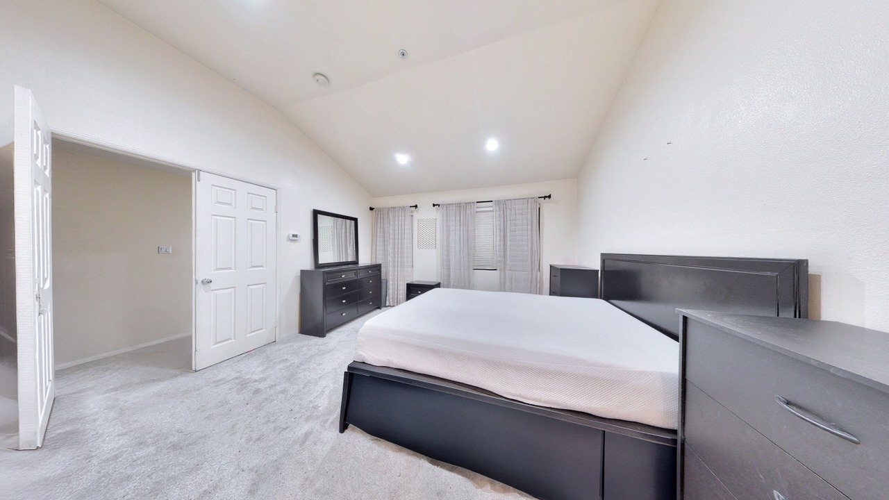 Photo of Bedroom in Anaheim Resort