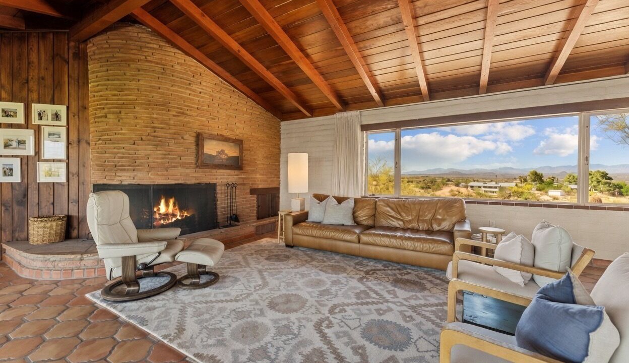 Photo of Livingroom in Wickenburg
