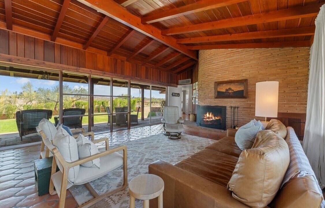 Photo of Livingroom in Wickenburg