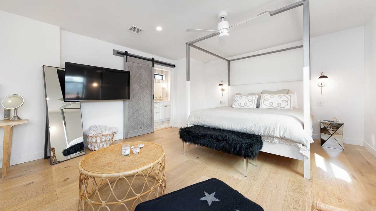 Photo of Bedroom in Marina Peninsula