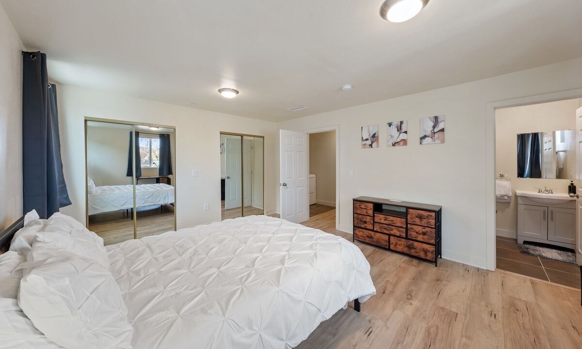 Photo of Bedroom in Los Angeles