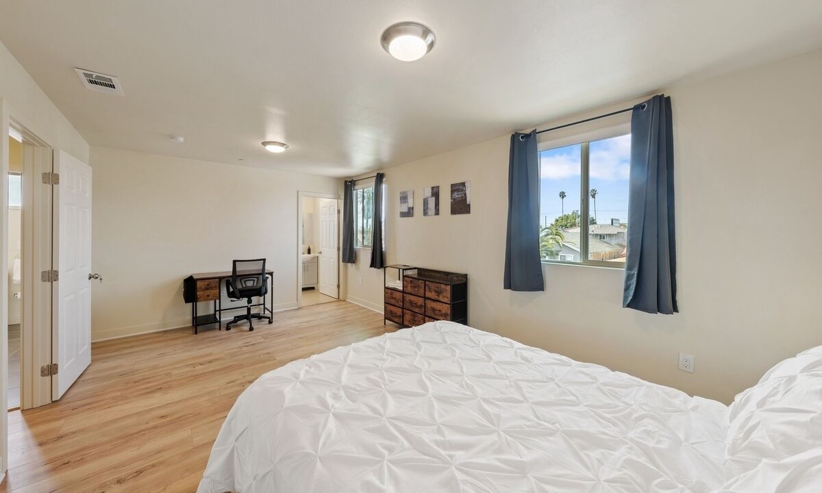Photo of Bedroom in Los Angeles