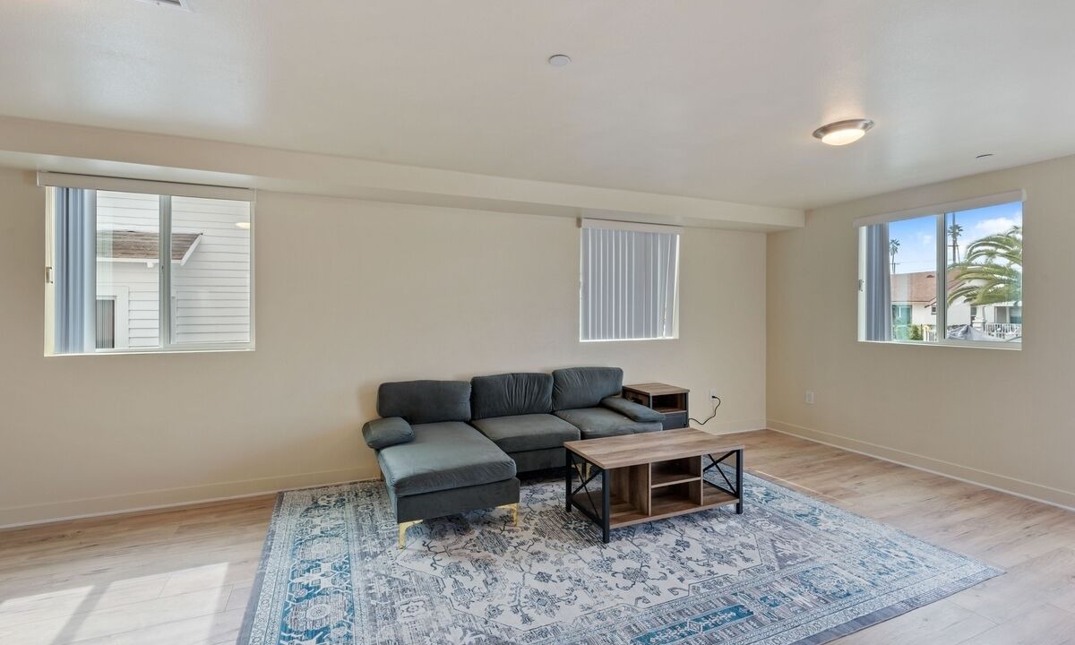 Photo of Livingroom in Los Angeles