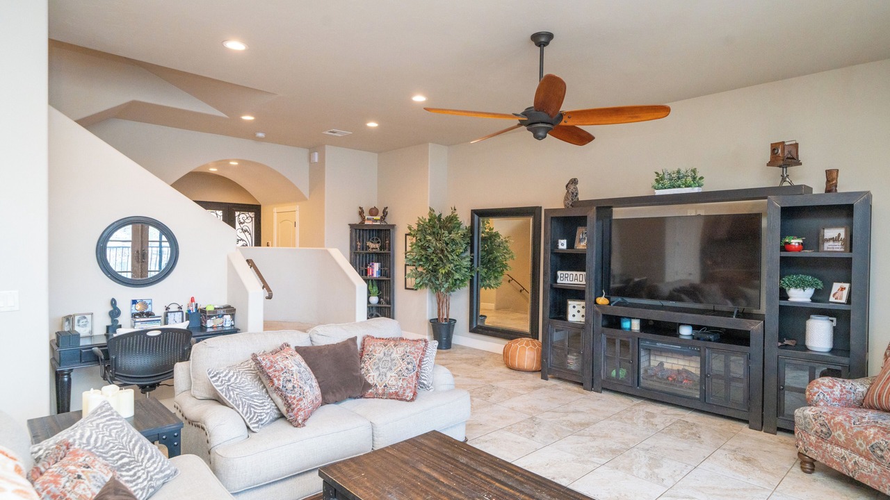 Photo of Livingroom in Parker Strip
