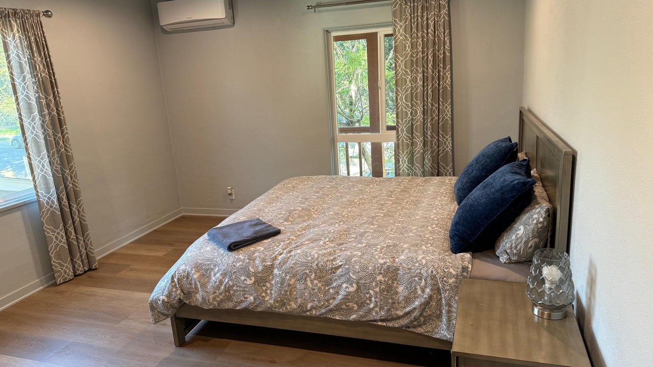 Photo of Bedroom in Lamanda Park