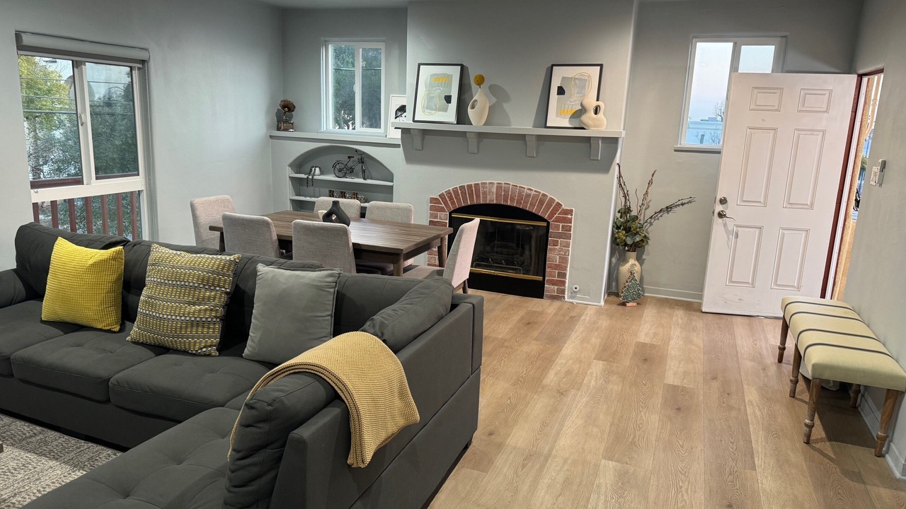 Photo of Livingroom in Lamanda Park