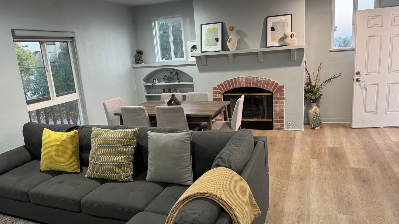 Photo of Livingroom in Lamanda Park