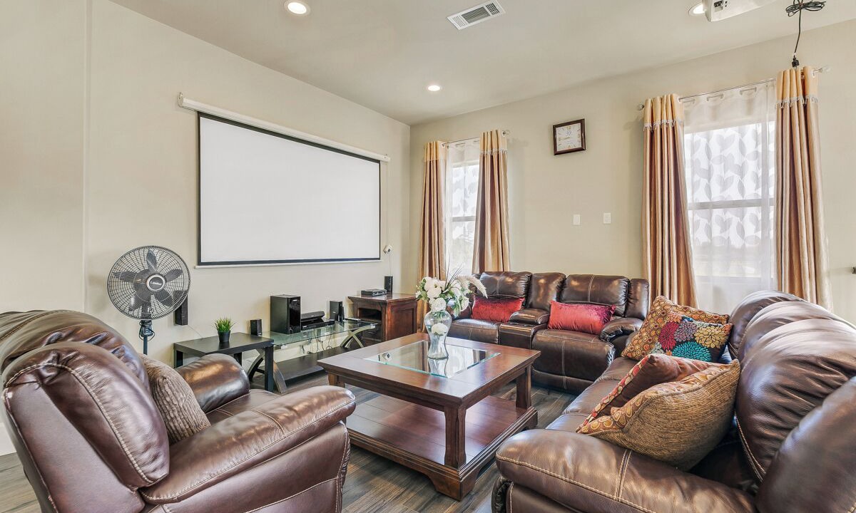 Photo of Livingroom in Garden Grove