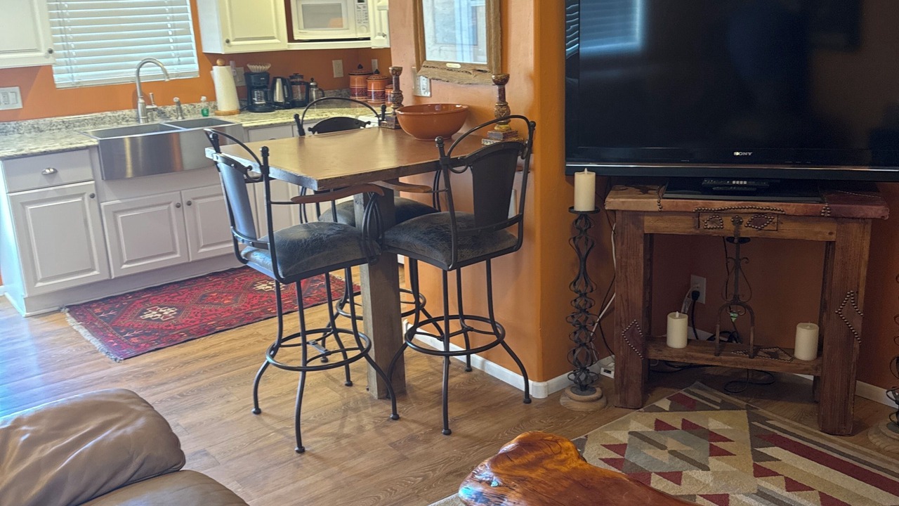 Photo of Livingroom in New River