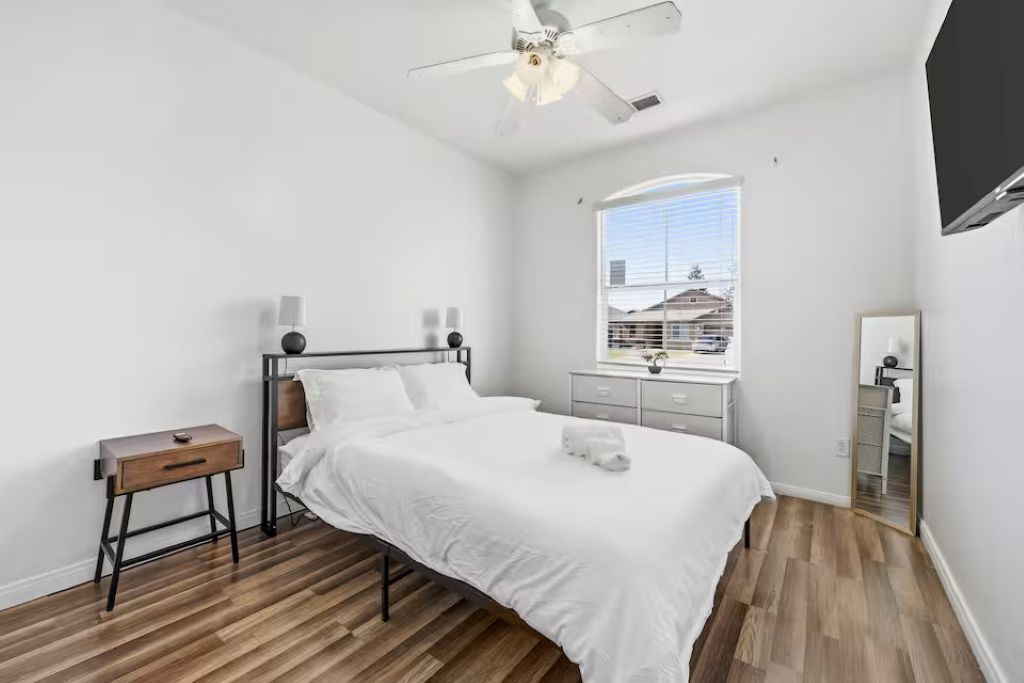 Photo of Bedroom in Pumpkin Center