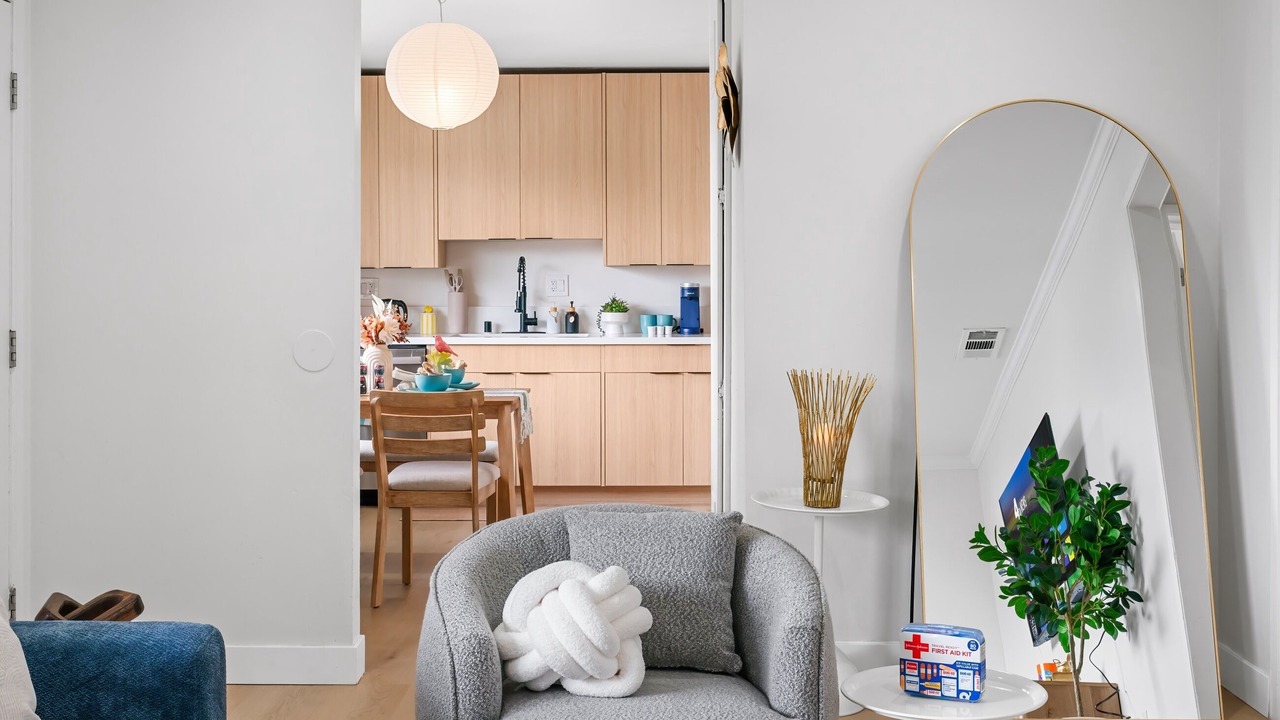 Photo of Livingroom in Lamanda Park