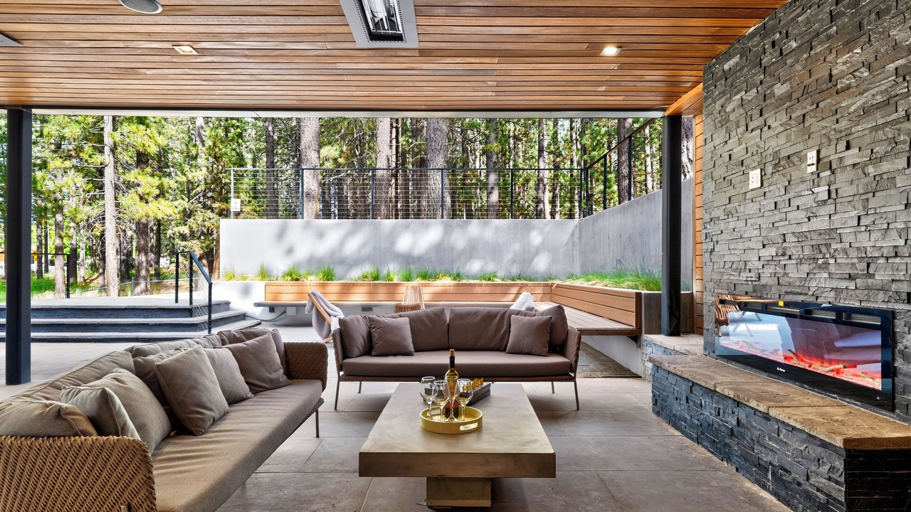 Photo of Outdoor in Summit Estates