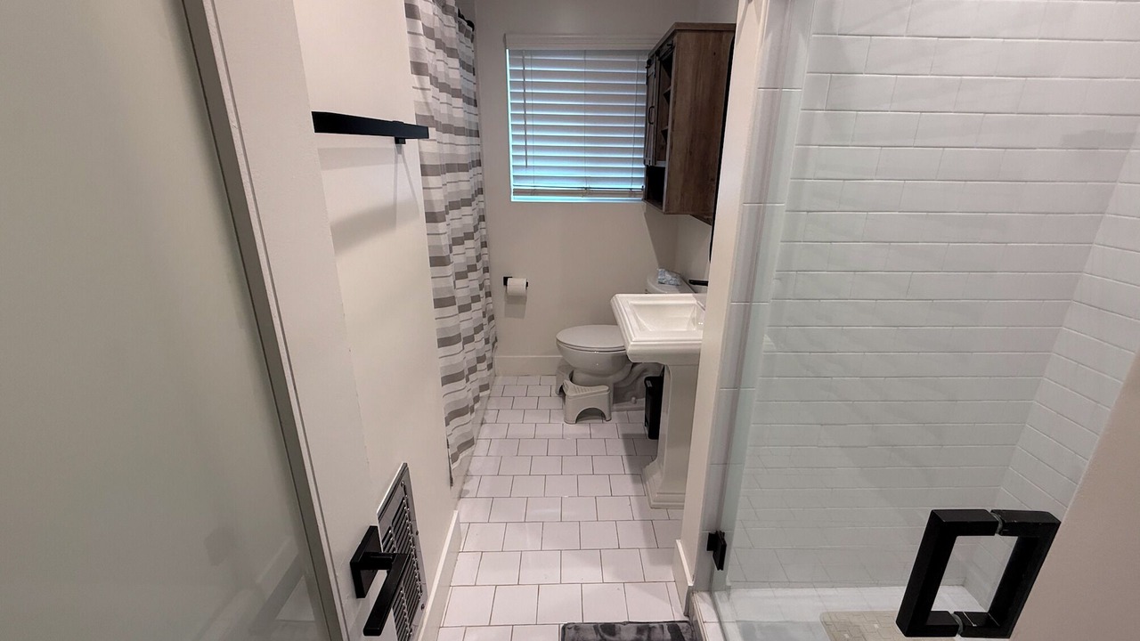 Photo of Bathroom in Van Nuys
