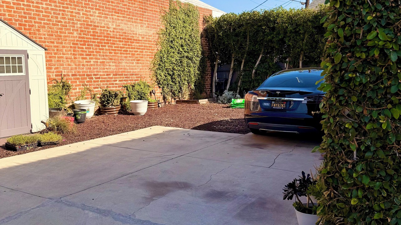 Photo of Outdoor in Mid City