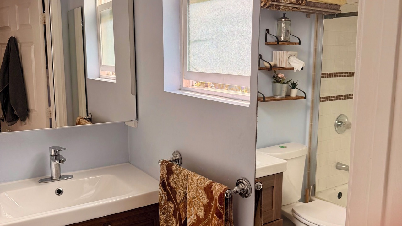 Photo of Bathroom in Mid City