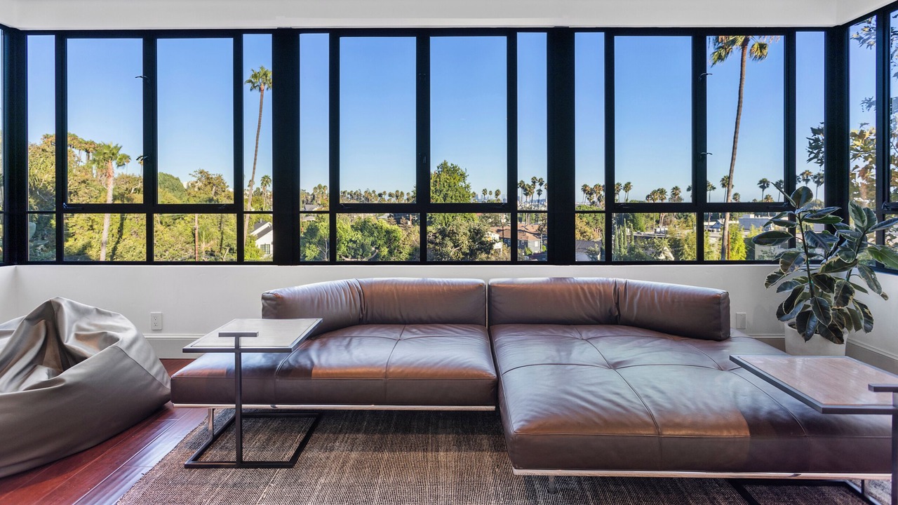 Photo of Livingroom in Nichols Canyon