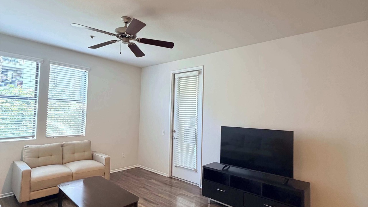 Photo of Livingroom in Mission Valley East