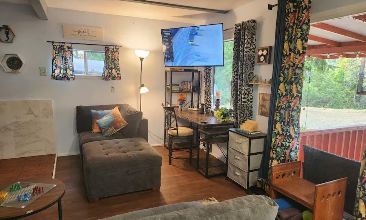 Photo of Livingroom in Big Bar
