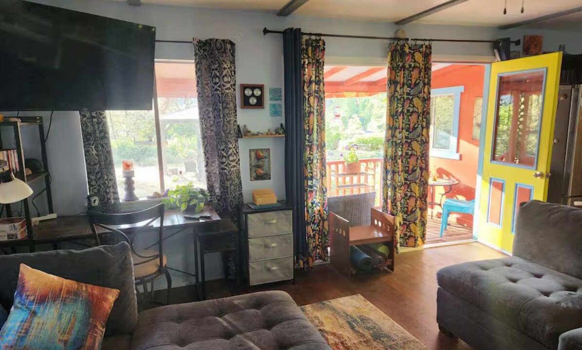 Photo of Livingroom in Big Bar