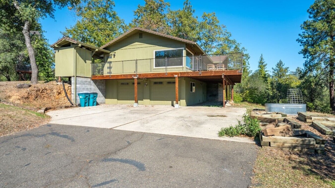 Photo of Outdoor in Redding