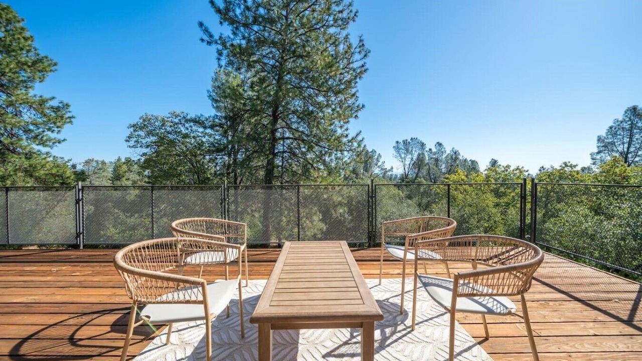 Photo of Outdoor in Redding