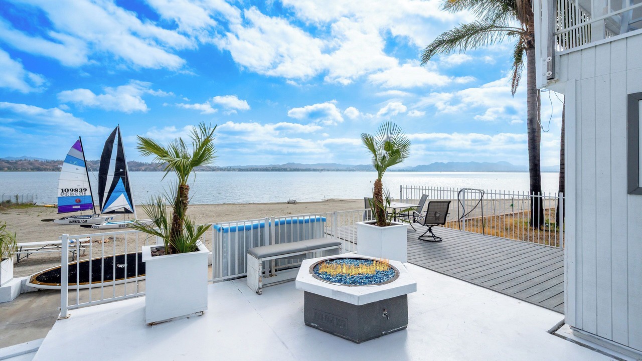 Photo of Patio Balcony in Lake Elsinore