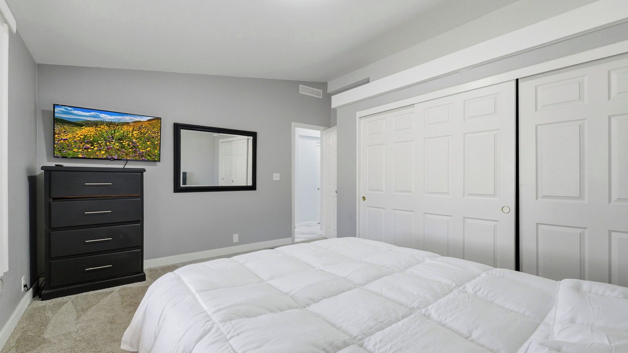 Photo of Bedroom in Lake Elsinore