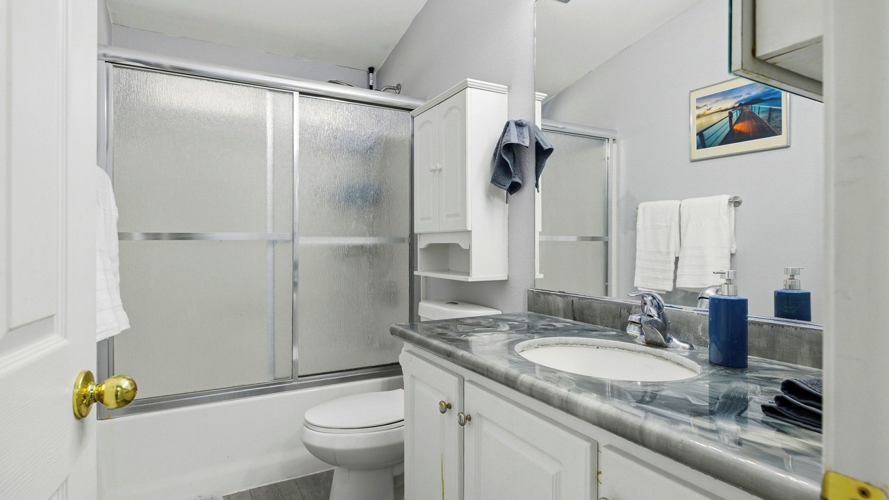 Photo of Bathroom in Lake Elsinore
