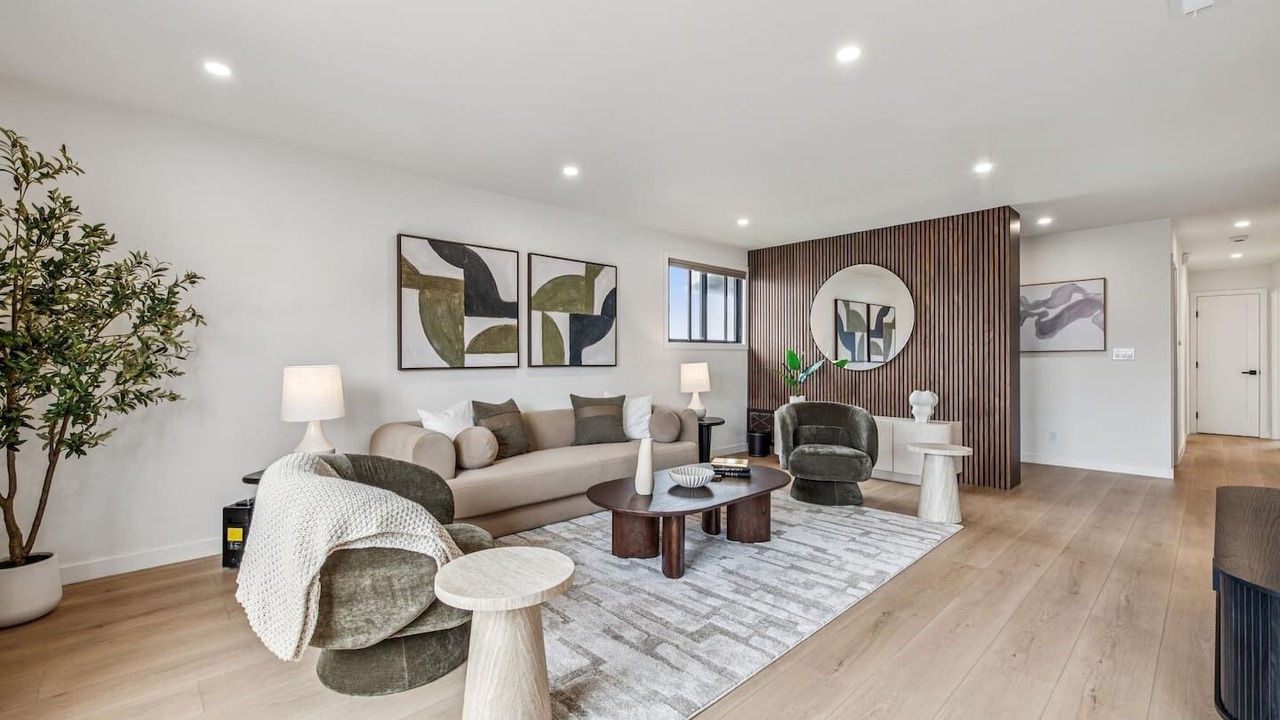 Photo of Livingroom in Serramonte