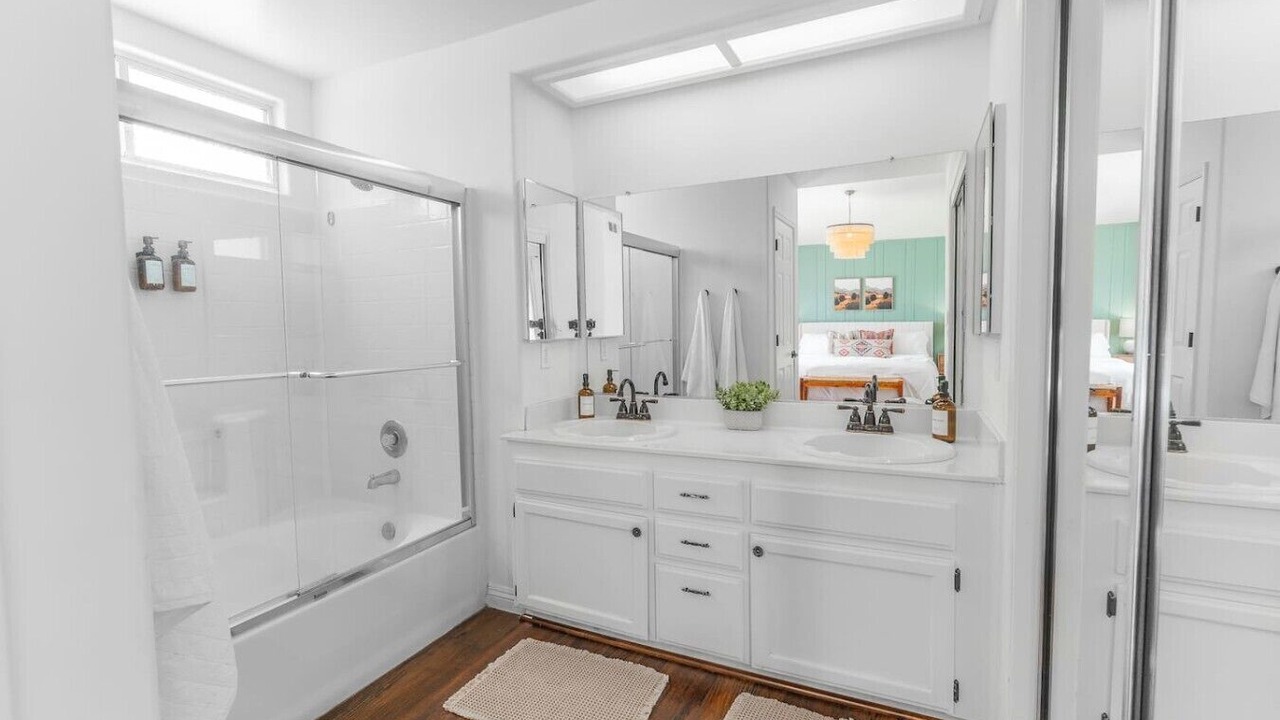 Photo of Bathroom in Greenacres