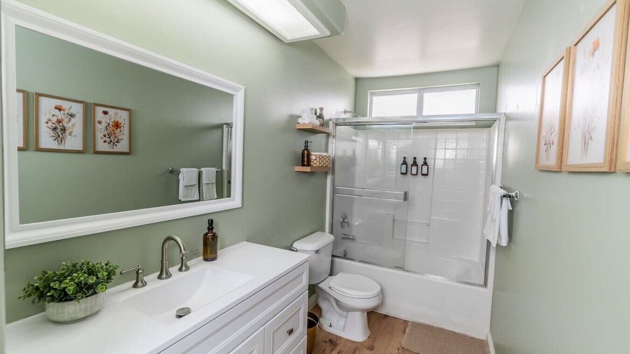 Photo of Bathroom in Greenacres