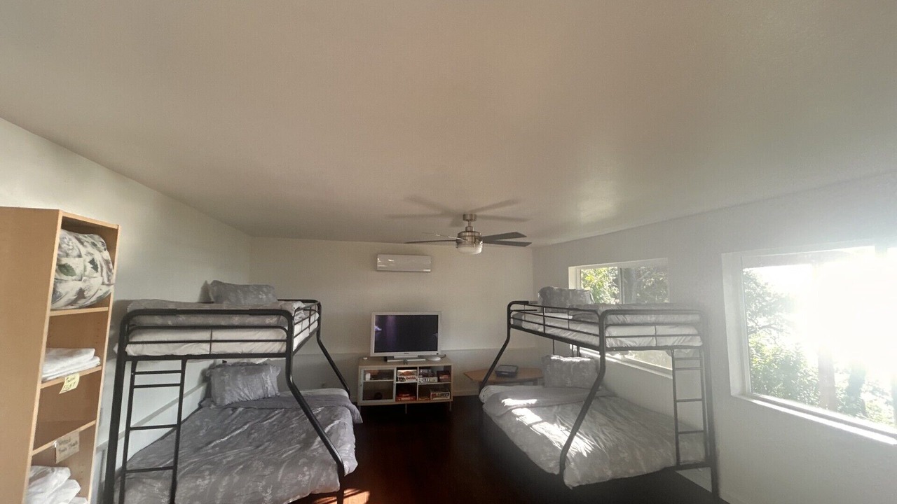 Photo of Bedroom in Clear Lake