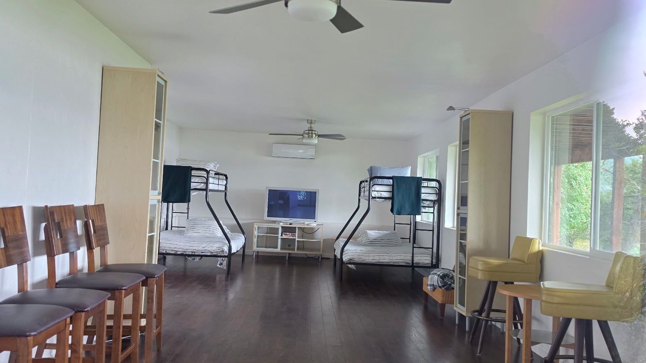 Photo of Bedroom in Clear Lake