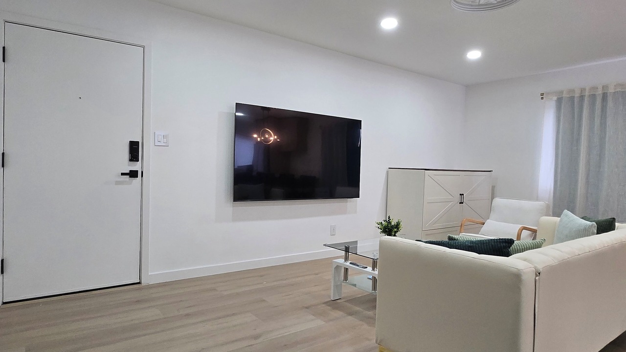 Photo of Livingroom in East Side Capistrano