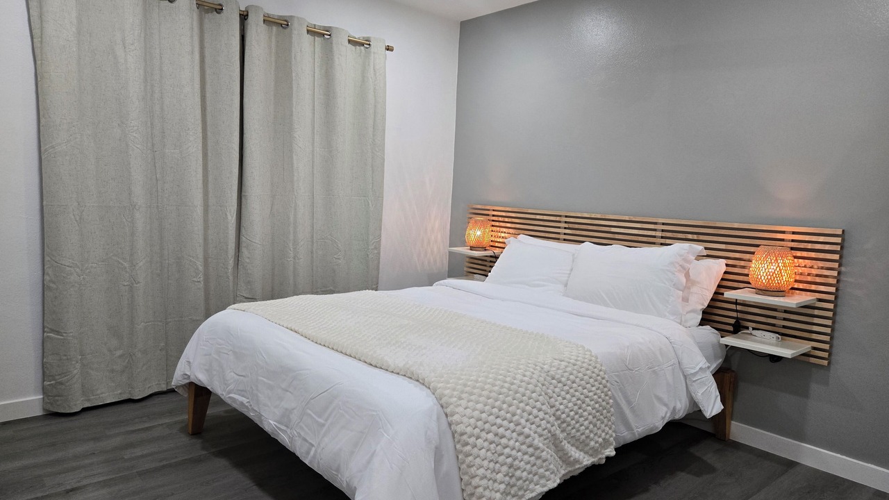 Photo of Bedroom in East Side Capistrano