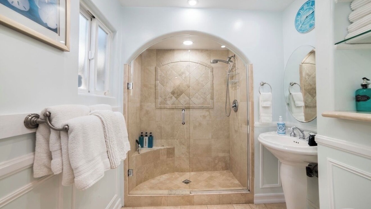 Photo of Bathroom in South Redondo