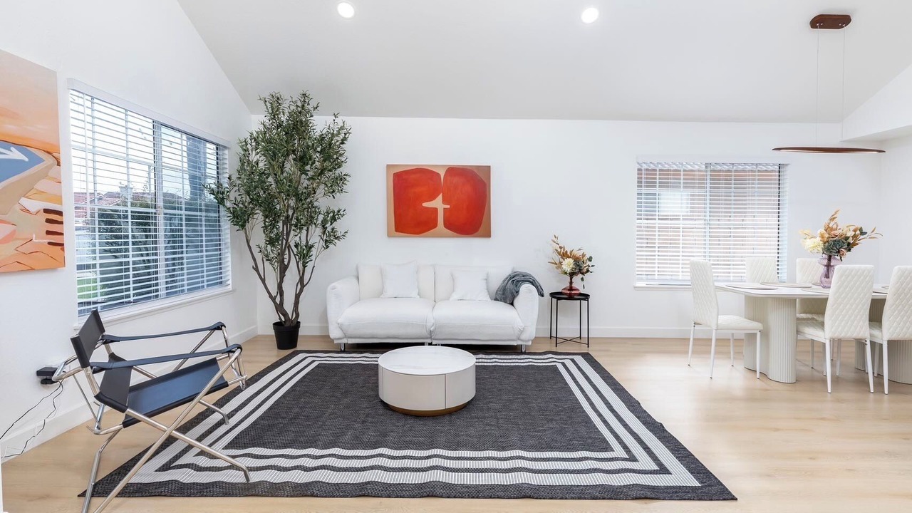 Photo of Livingroom in Ontario