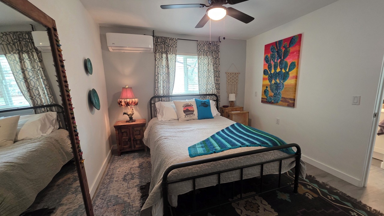 Photo of Bedroom in Oak Knoll Village