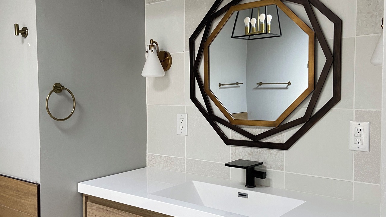 Photo of Bathroom in Pinyon Crest