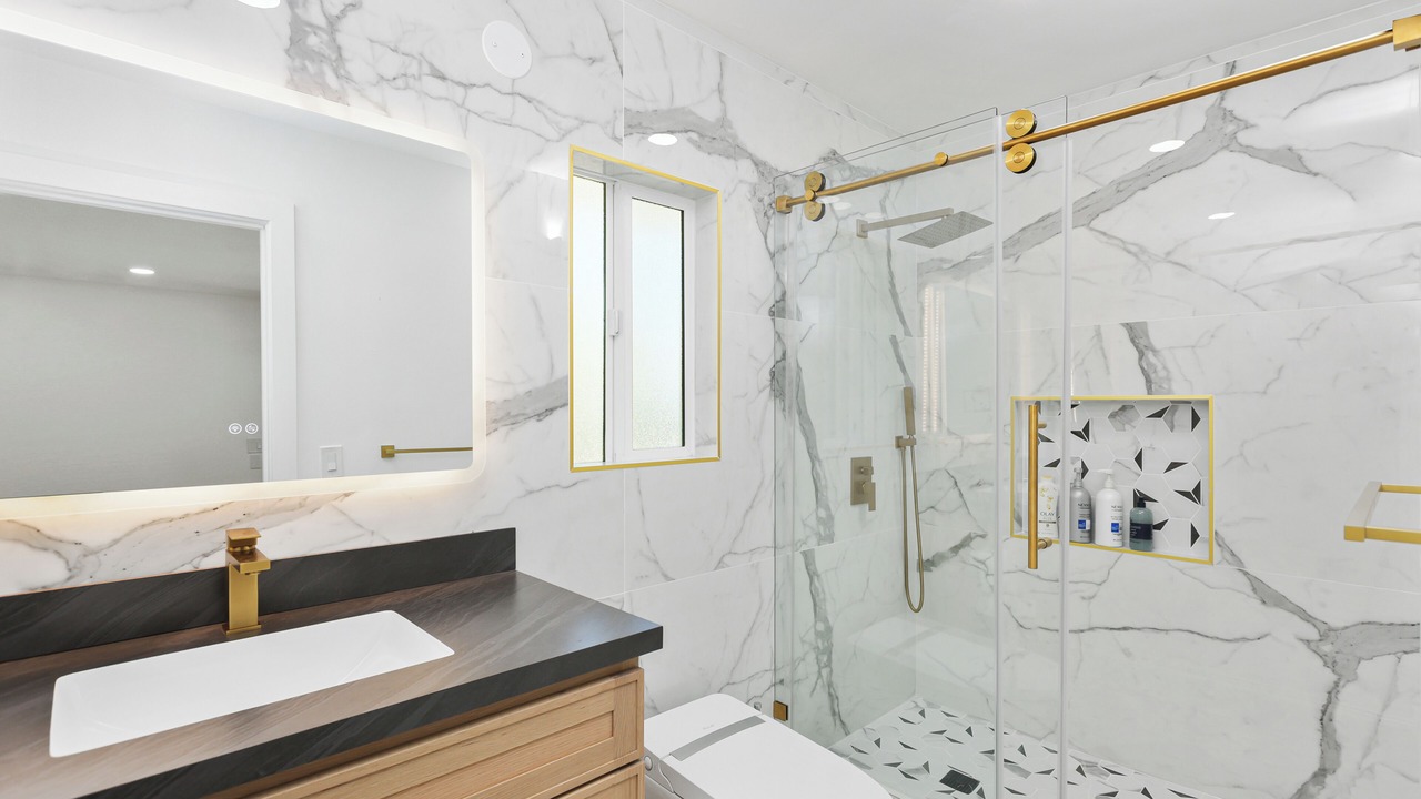 Photo of Bathroom in Midway City