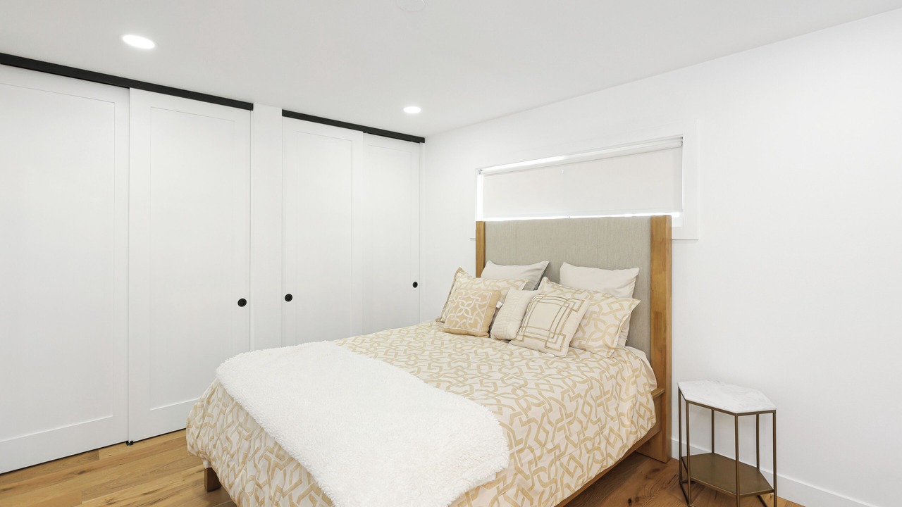 Photo of Bedroom in Midway City