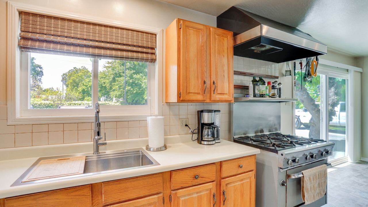 Photo of Kitchen in Colusa County
