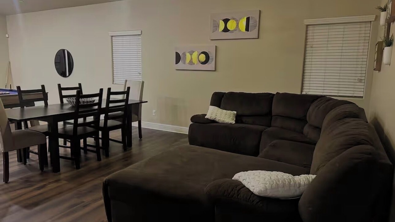 Photo of Livingroom in Pumpkin Center