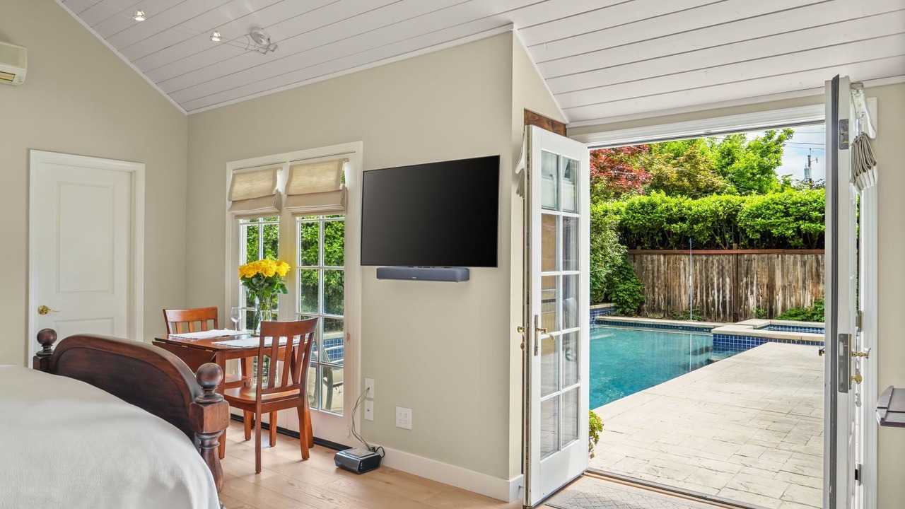 Photo of Bedroom in Land Park